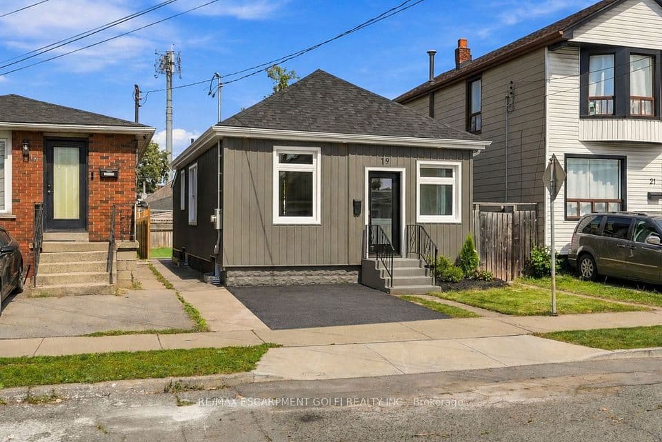 19 Vansitmart Avenue, Hamilton, ON L8H 3A2 – photo 2