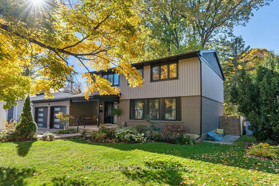 16 Briarfield Crescent, St. Catharines, ON L2T 3T5 – photo 3