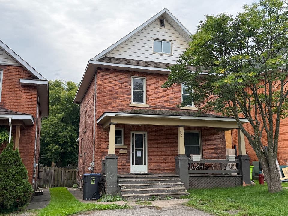 257 Alexandra Street, Sault Ste Marie, ON P6A 1J7 – main photo
