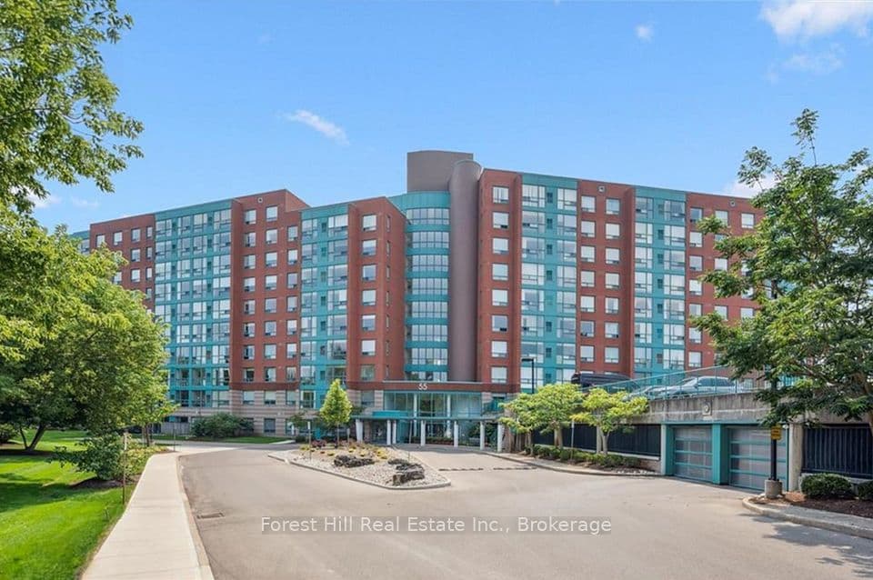 55 Blue Springs Drive 402, Waterloo, ON N2J 4T3 – main photo