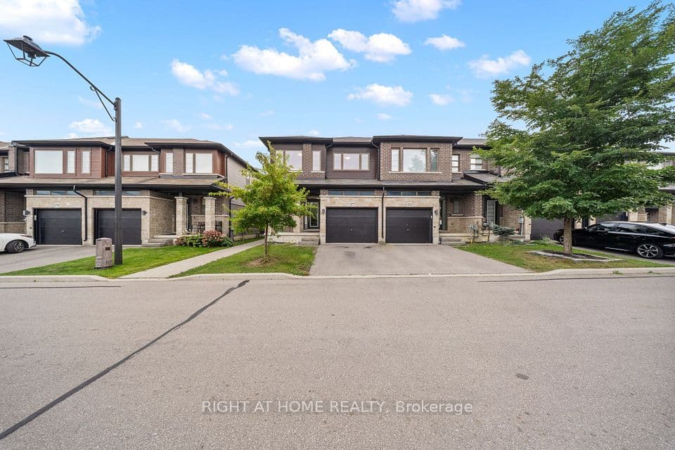 30 Times Square Boulevard 177, Hamilton, ON L8J 0M1 – photo 2