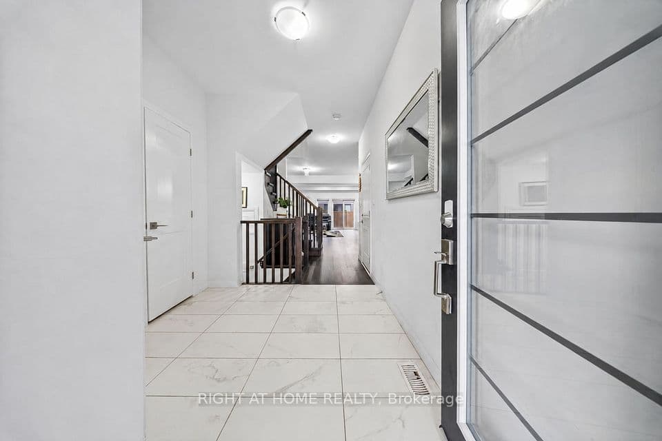 30 Times Square Boulevard 177, Hamilton, ON L8J 0M1 – photo 3
