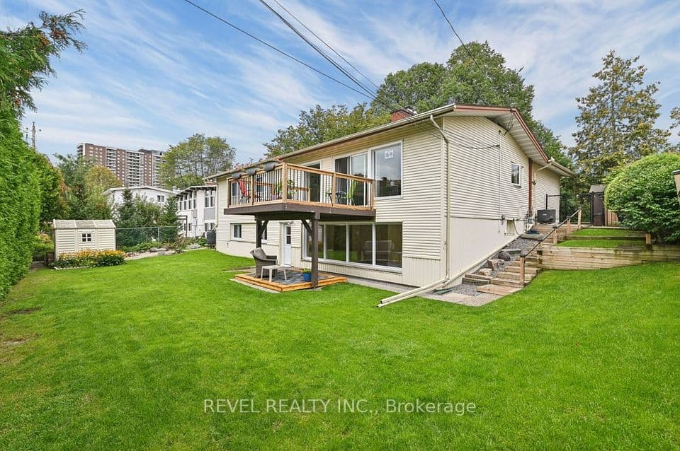 2555 Regina Street, Britannia - Lincoln Heights and Area, ON K2B 6X4 – photo 3