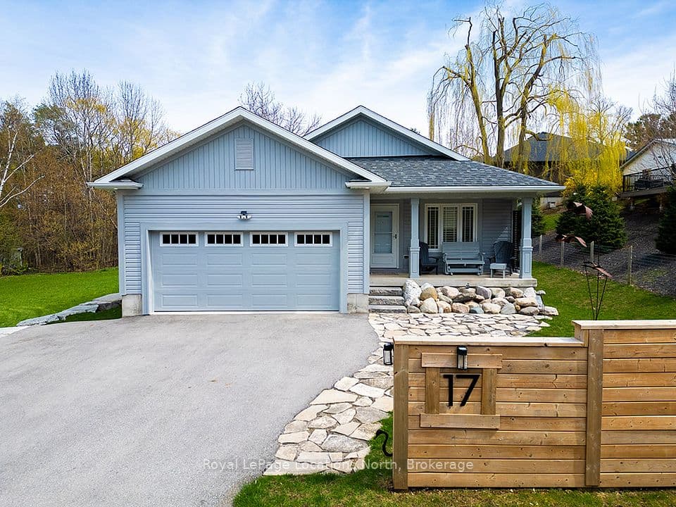 17 Elgin Street S, Blue Mountains, ON N0H 2P0 – main photo