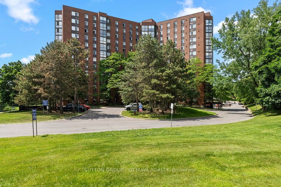 2871 Richmond Road 1002, Britannia Heights - Queensway Terrace N and Area, ON K2B 8M5 – photo 2