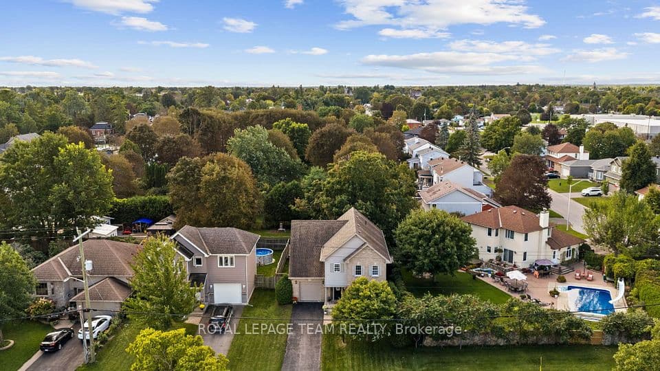 4 Francis Street, Carleton Place, ON K7C 0C6 – photo 3