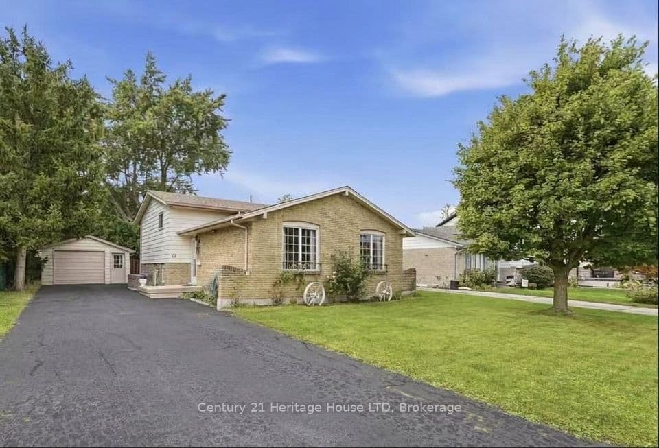 62 Northgate Drive, Welland, ON L3C 5Y4 – main photo