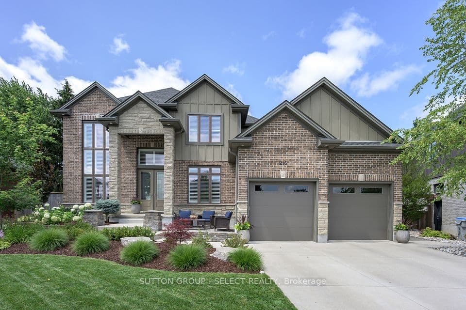 216 Martin Drive, Middlesex Centre, ON N0M 2A0 – main photo