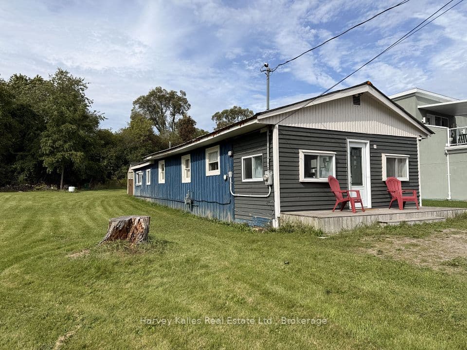 90 Main Street, Prince Edward County, ON K0K 3L0 – main photo
