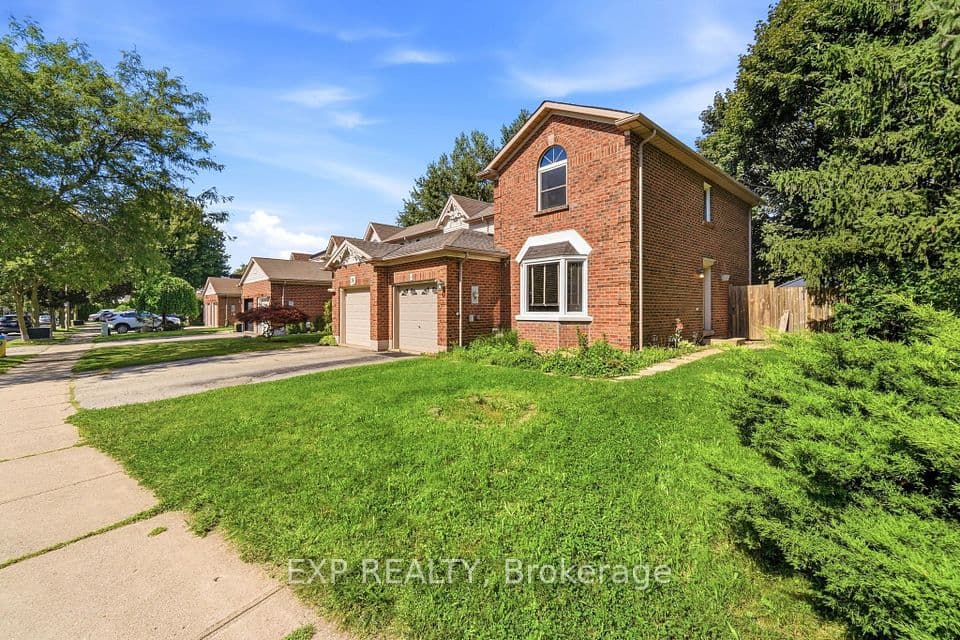 14 Hedge Lawn Drive, Grimsby, ON L3M 5G9 – photo 2