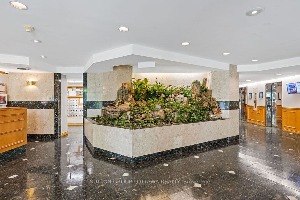 1025 Grenon Avenue N 605, Britannia Heights - Queensway Terrace N and Area, ON K2B 8S5 – photo 3