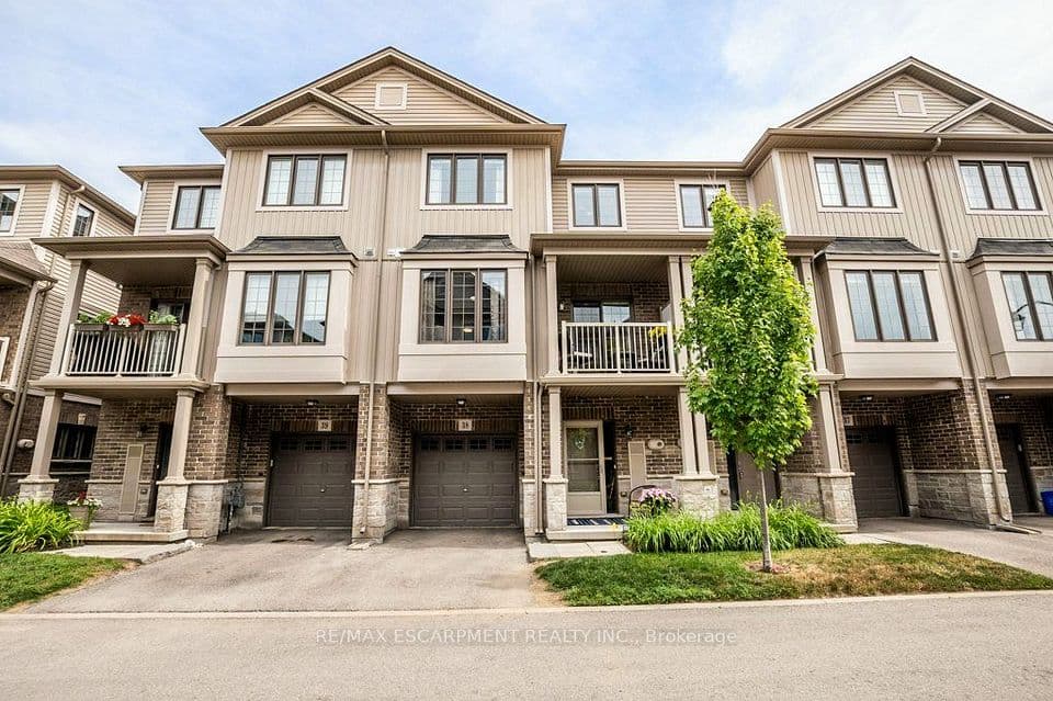 377 GLANCASTER Road 38, Hamilton, ON L9G 0G4 – main photo