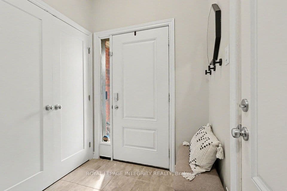 286 Fergus Crescent, Barrhaven, ON K2J 3L7 – photo 3