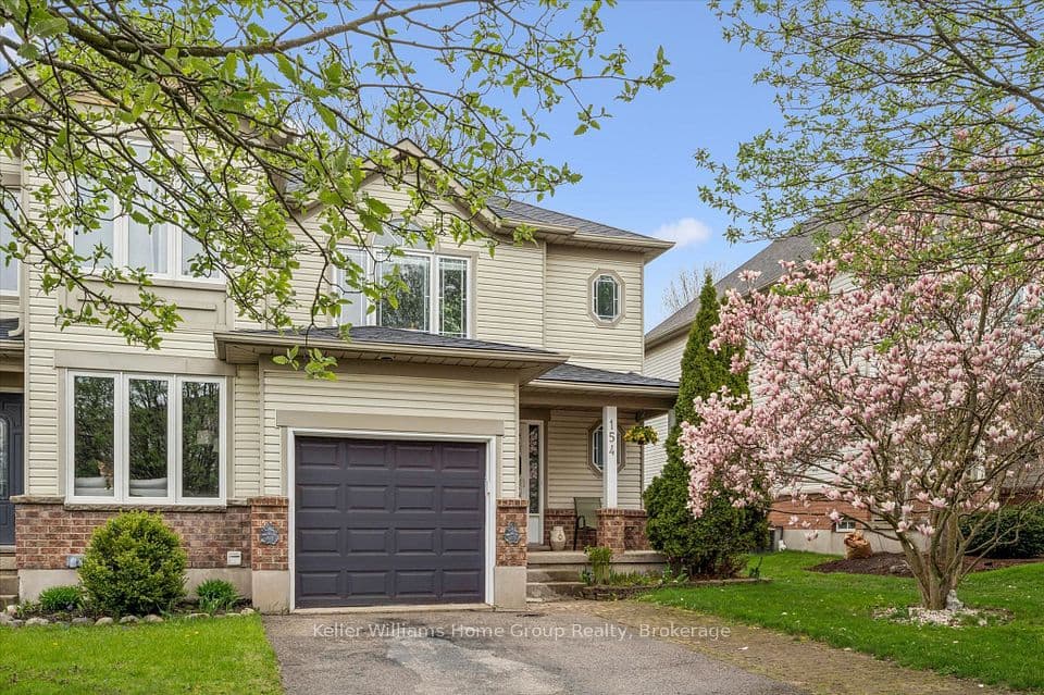 154 Shadow Wood Court, Waterloo, ON N2K 3W4 – photo 2
