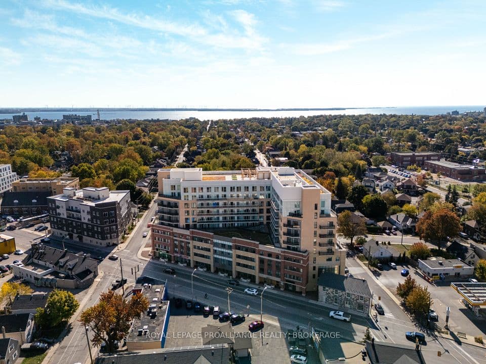 652 Princess Street 732, Kingston, ON K7L 1E5 – main photo