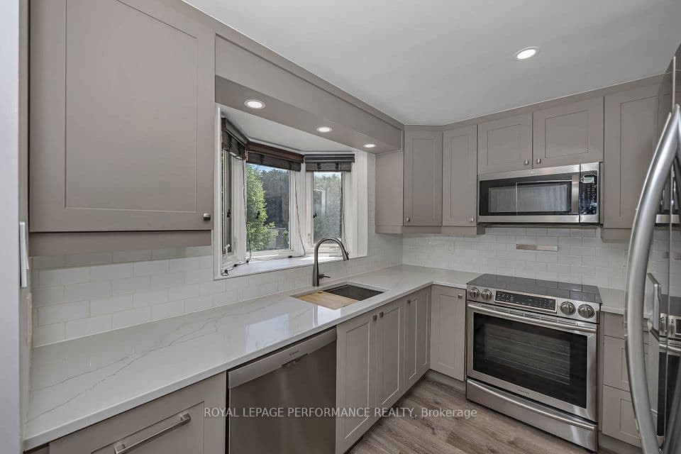 1780 Lamoureux Drive A, Orleans - Cumberland and Area, ON K1E 2N4 – photo 3