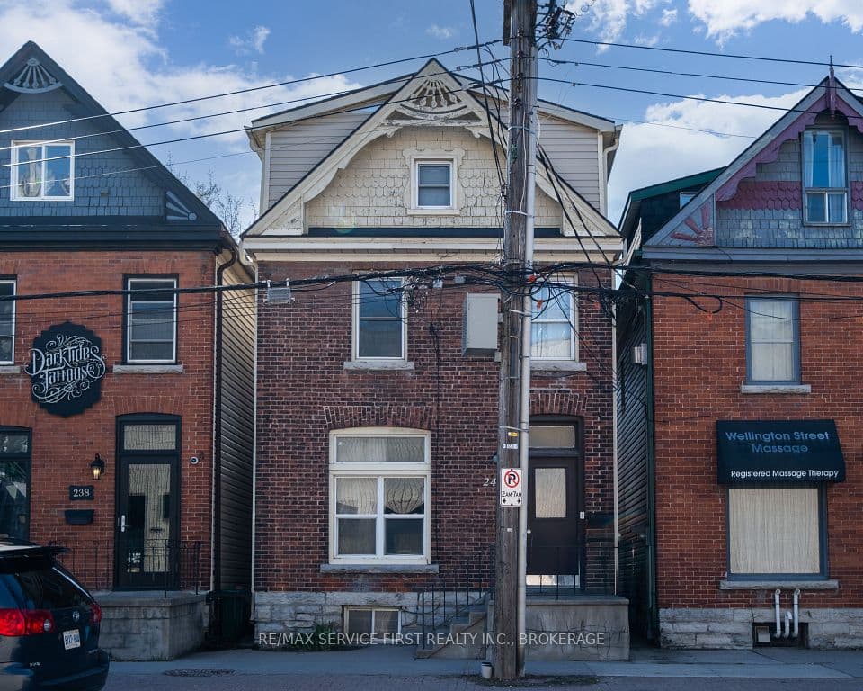 240 Wellington Street, Kingston, ON K7K 2Y8 – photo 2