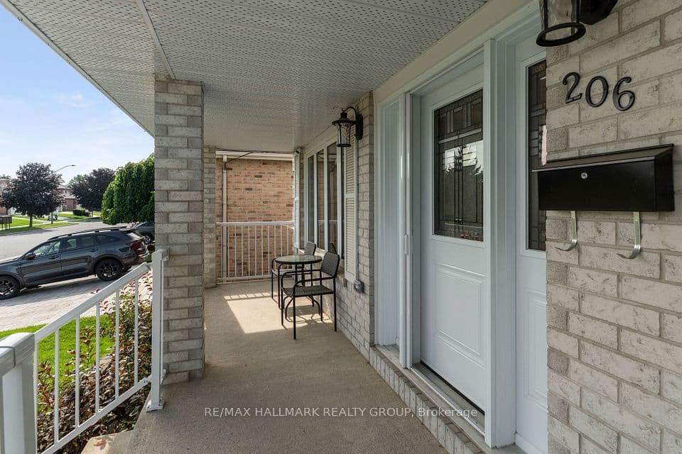 206 Beley Street, Brockville, ON K6V 6Z8 – photo 2