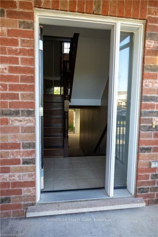 50 Emick Drive, Hamilton, ON L9K 0C6 – photo 2