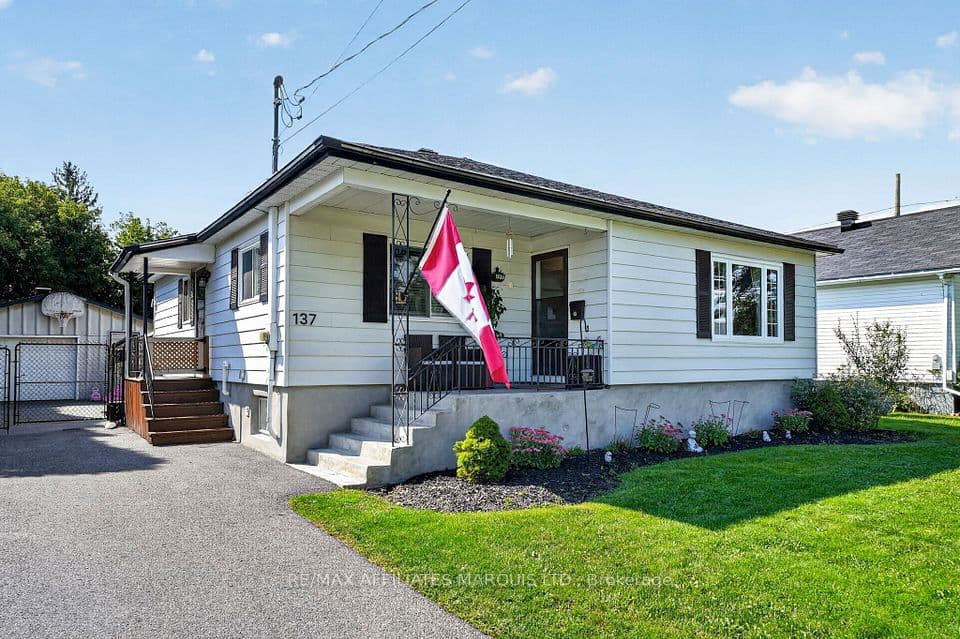 137 Jarvis Street, Cornwall, ON K6H 5J1 – main photo
