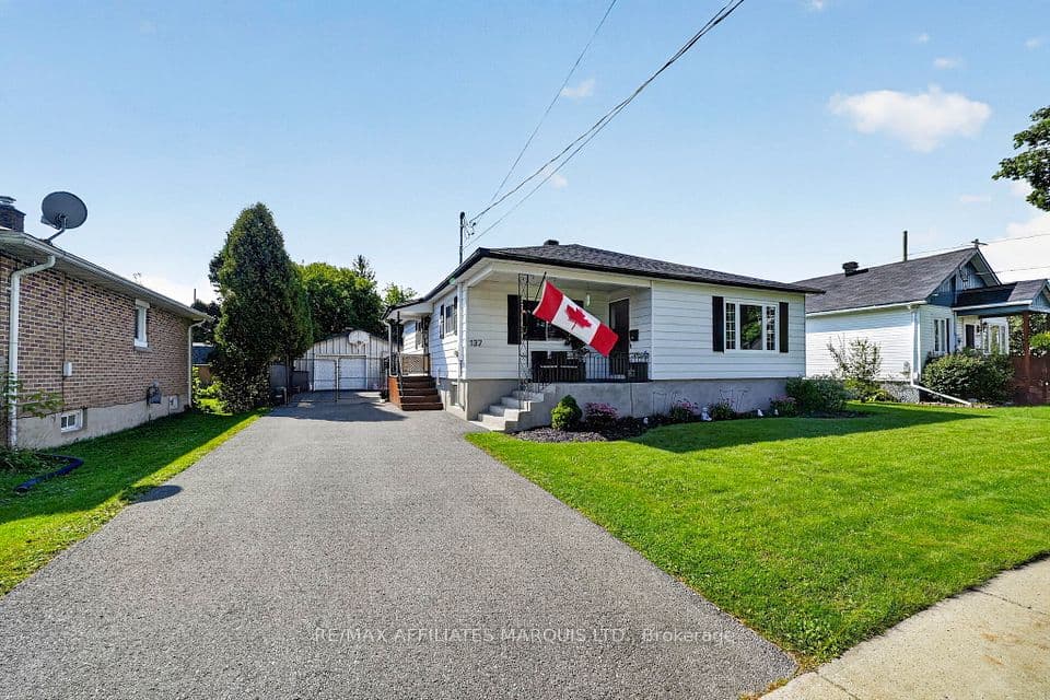 137 Jarvis Street, Cornwall, ON K6H 5J1 – photo 2