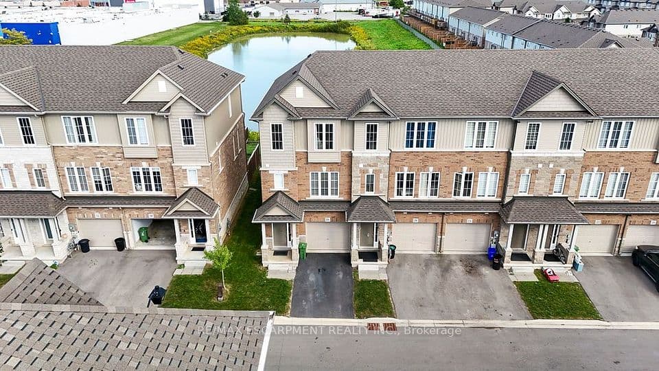 28 Canary Grass Boulevard, Hamilton, ON L0R 1P0 – main photo
