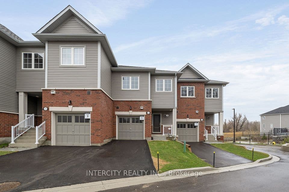 102 Walden Drive Blk 7 Unit 2, Shelburne, ON L9V 3Y1 – main photo