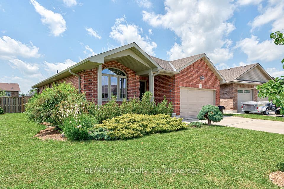 131 Guest Court, St. Marys, ON N4X 1E5 – main photo