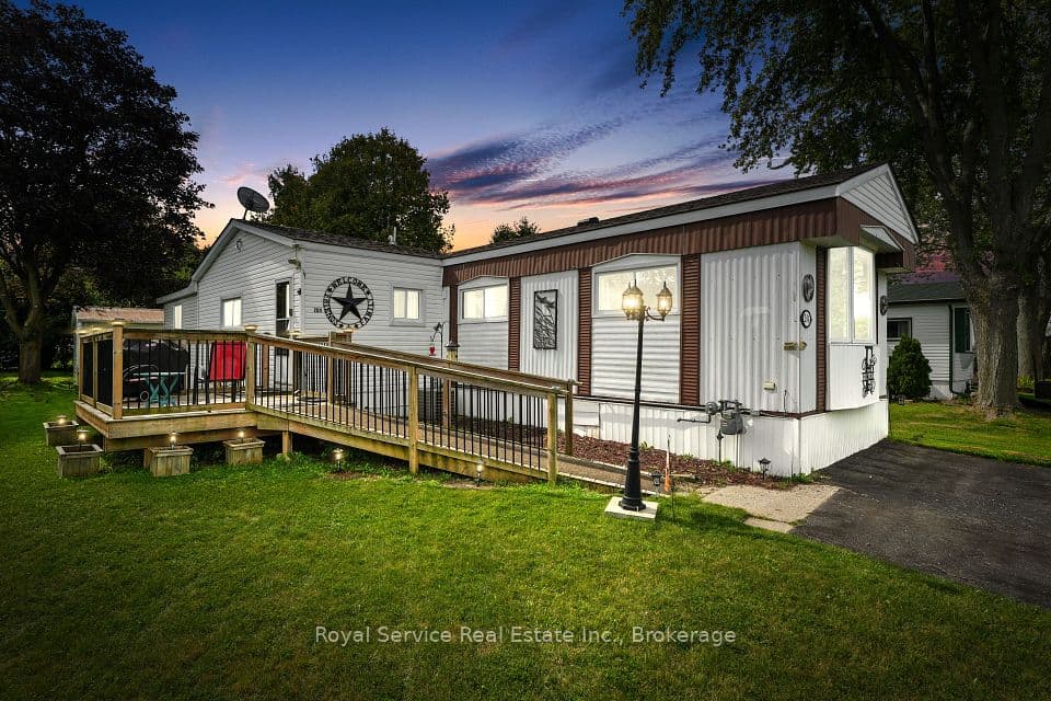 204 Lynn Crescent, Hamilton Township, ON K9A 4J7 – main photo