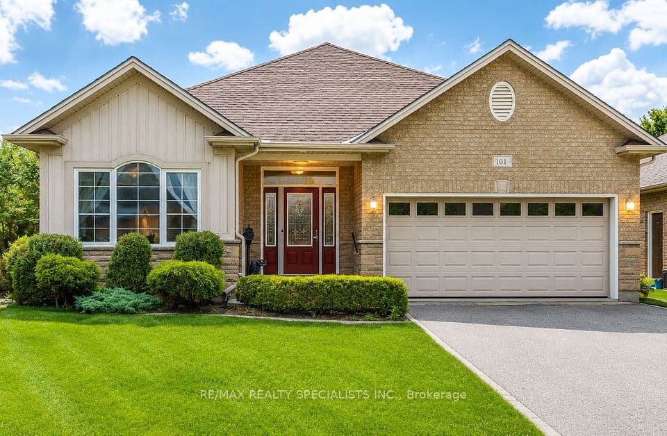 61 Jones Crescent, Tillsonburg, ON N4G 5X5 – main photo
