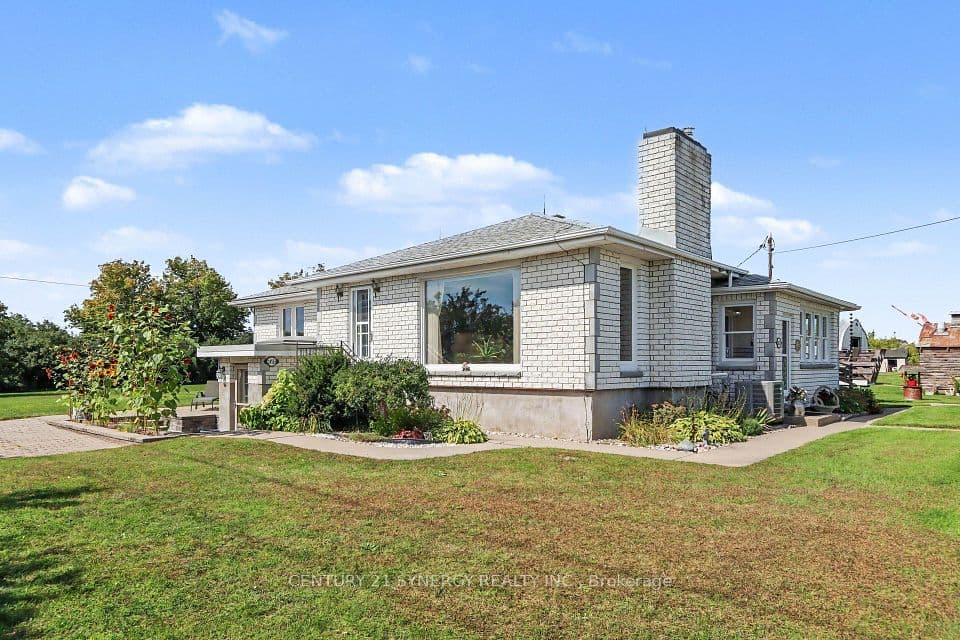 2452 Colonial Road, Orleans - Cumberland and Area, ON K4B 1J1 – photo 2