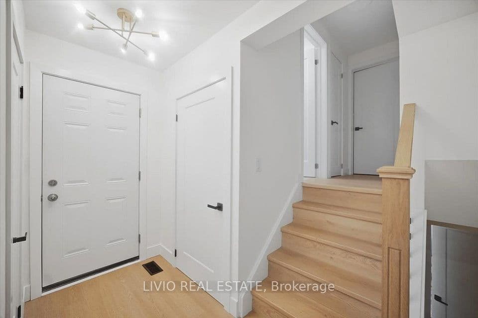 78 Cromwell Crescent, Hamilton, ON L8G 2G2 – photo 3