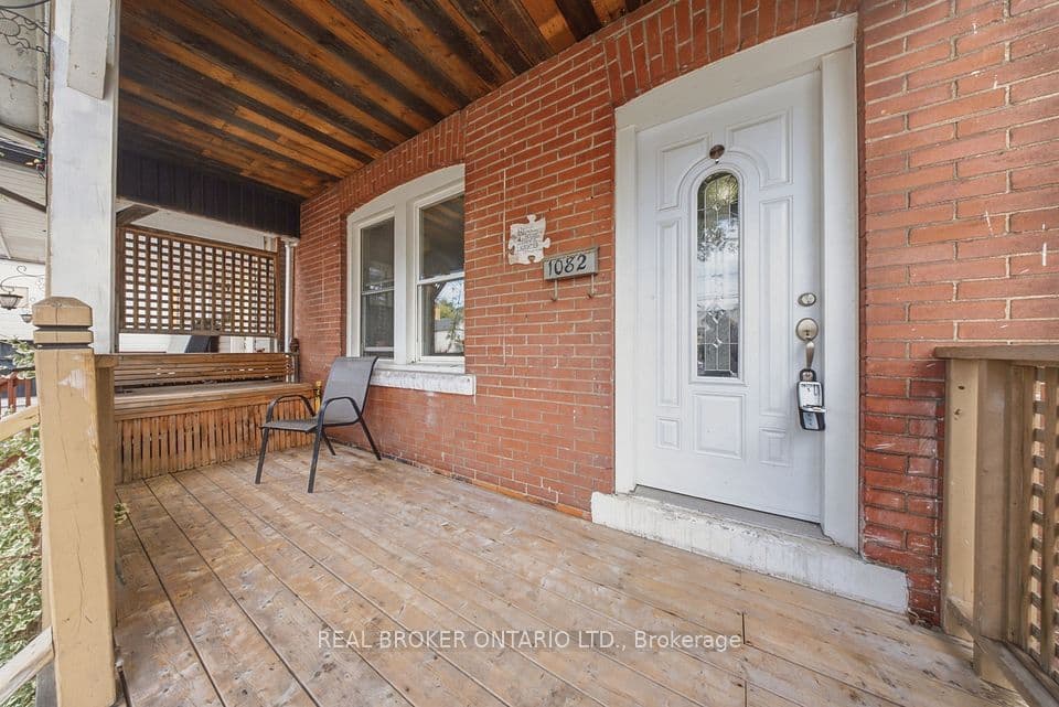 1082 Cannon Street E, Hamilton, ON L8L 2J1 – photo 3