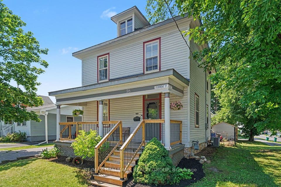 98 Drummond Street E, Perth, ON K7H 1H1 – main photo