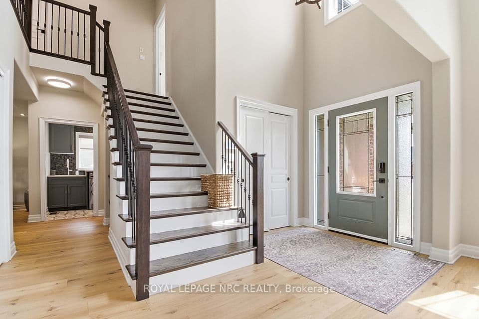 239 Colbeck Drive, Welland, ON L3C 7M3 – photo 3
