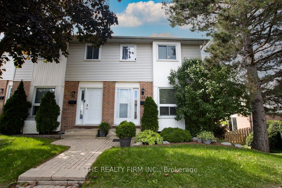 110 Deveron Crescent 32, London South, ON N5Z 4W7 – main photo