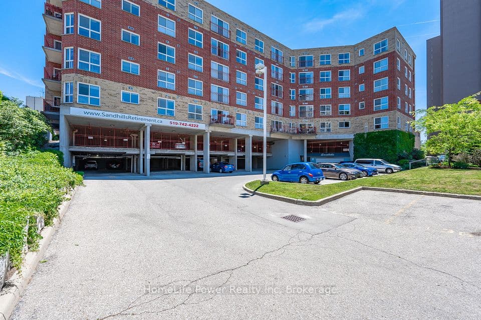 20 ST GEORGE Street 107, Kitchener, ON N2G 2S7 – main photo