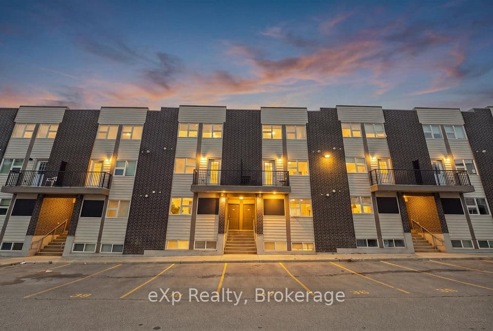 338 Albert Street 119, Waterloo, ON N2L 3T8 – main photo