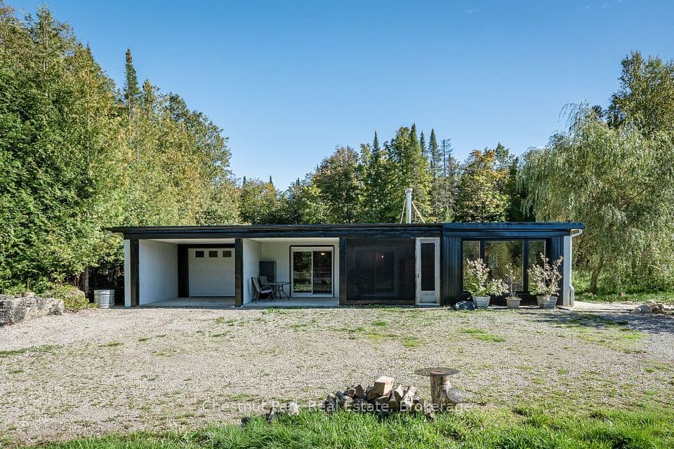 664 Bruce Road 9, South Bruce Peninsula, ON N0H 2T0 – main photo