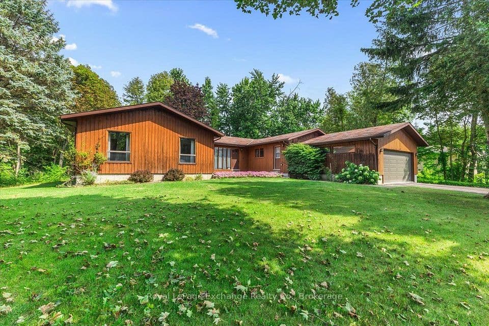 26 Dawson Drive, Kincardine, ON N2Z 2X6 – main photo