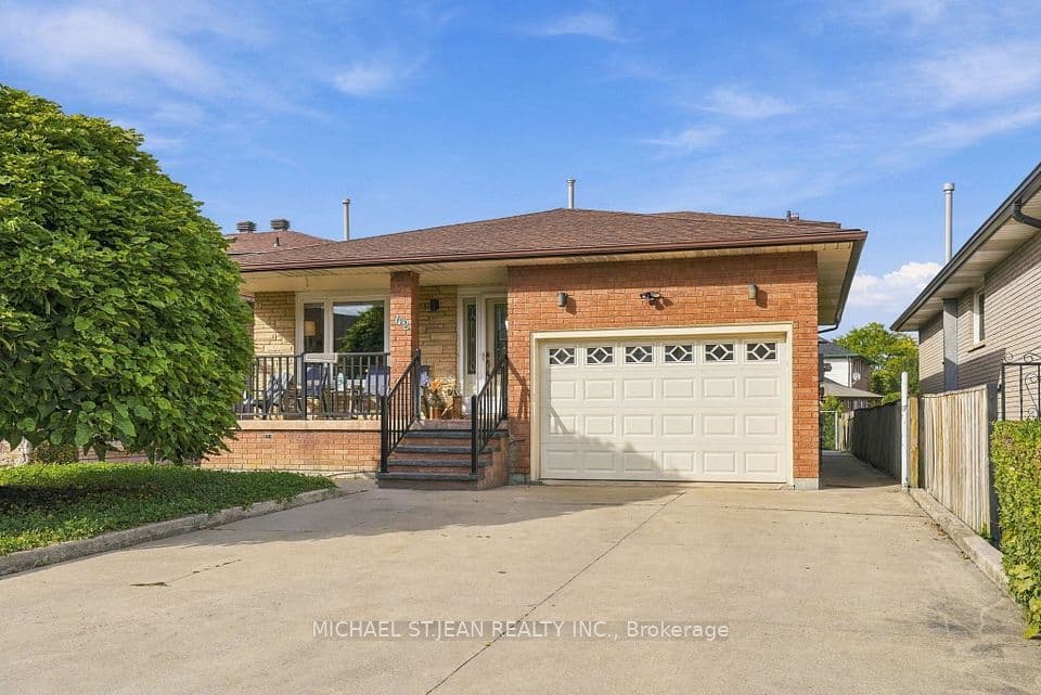42 Lasila Court, Hamilton, ON L9C 7B6 – photo 2
