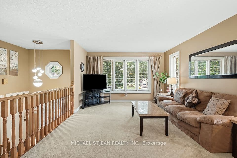 78 Montgomery Road, Welland, ON L3C 2Y3 – photo 3