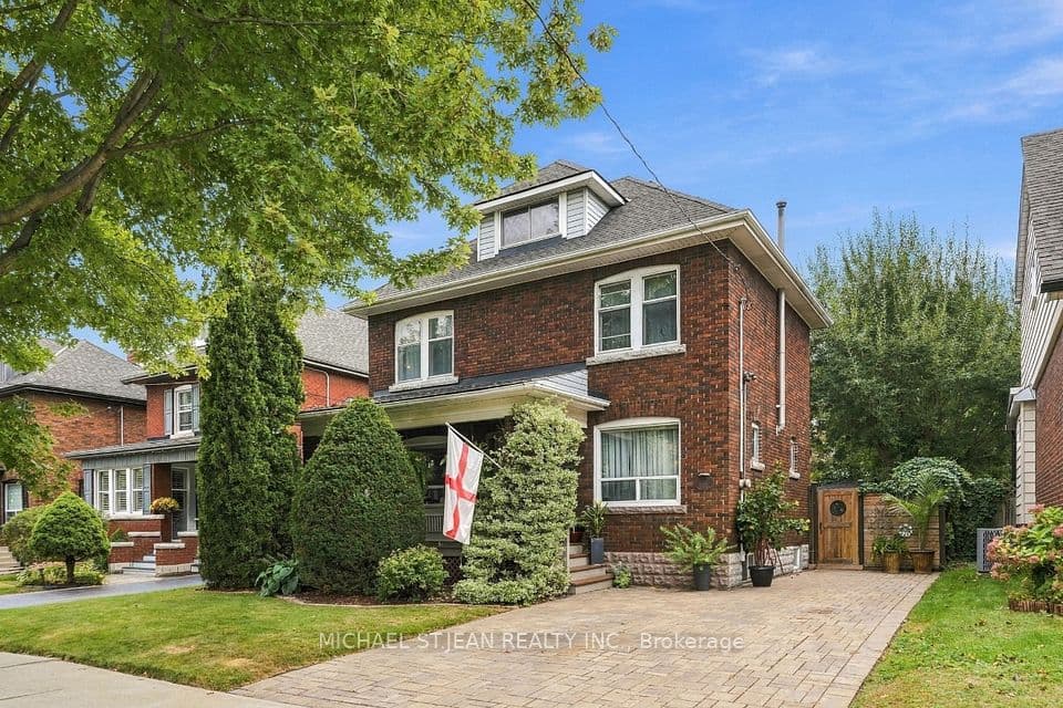 33 Tuxedo Avenue S, Hamilton, ON L8K 2R7 – photo 2