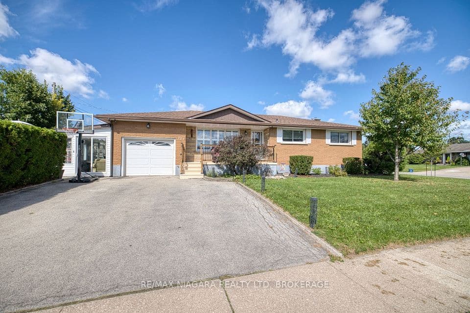 121 Garon Avenue, Welland, ON L3B 1B7 – main photo
