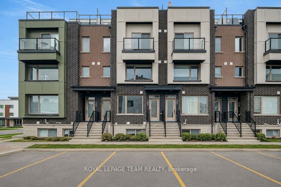 507 Takamose Private, Manor Park - Cardinal Glen and Area, ON K1K 5A5 – main photo