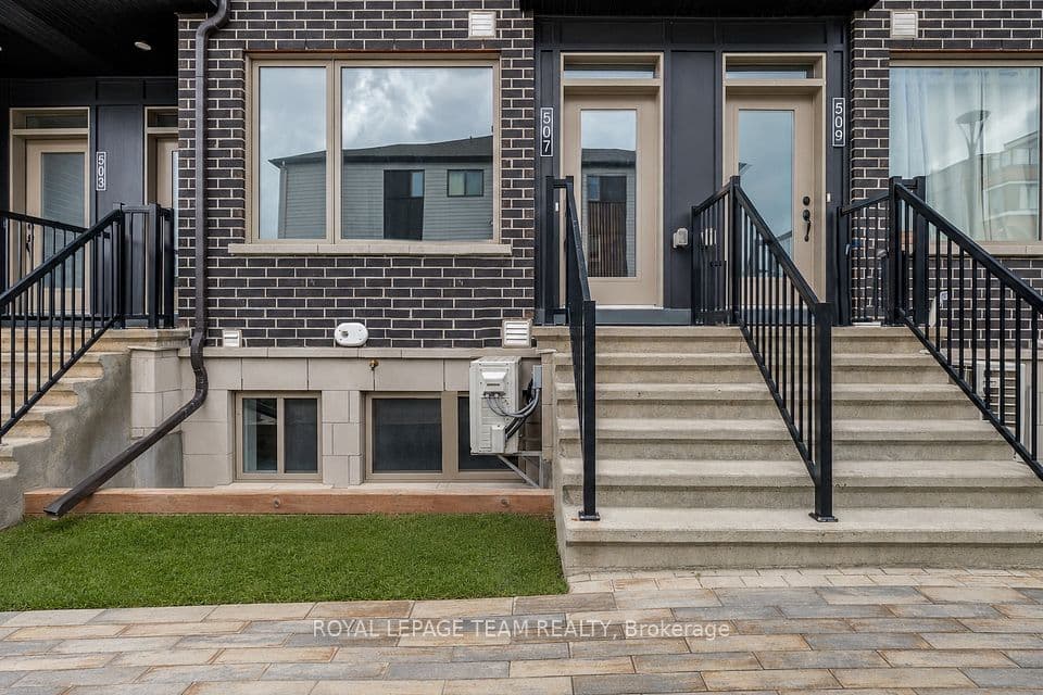 507 Takamose Private, Manor Park - Cardinal Glen and Area, ON K1K 5A5 – photo 3