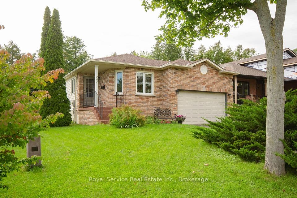 747 Greer Crescent, Cobourg, ON K9A 5N7 – main photo