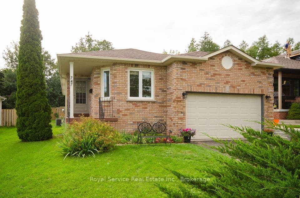747 Greer Crescent, Cobourg, ON K9A 5N7 – photo 3