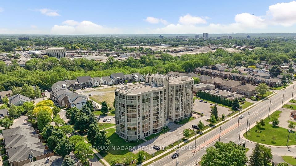 162 MARTINDALE Road 204, St. Catharines, ON L2S 3S4 – photo 2