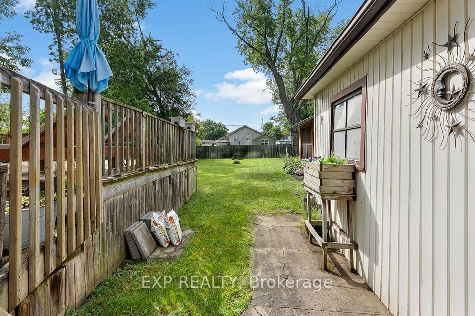 3938 Main Street, Niagara Falls, ON L2G 6B6 – photo 3